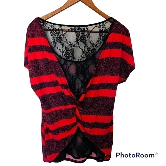 suzy Shier Summer Casual lacy tufted back Red Women's Blouse. Size  Large - Picture 2 of 8